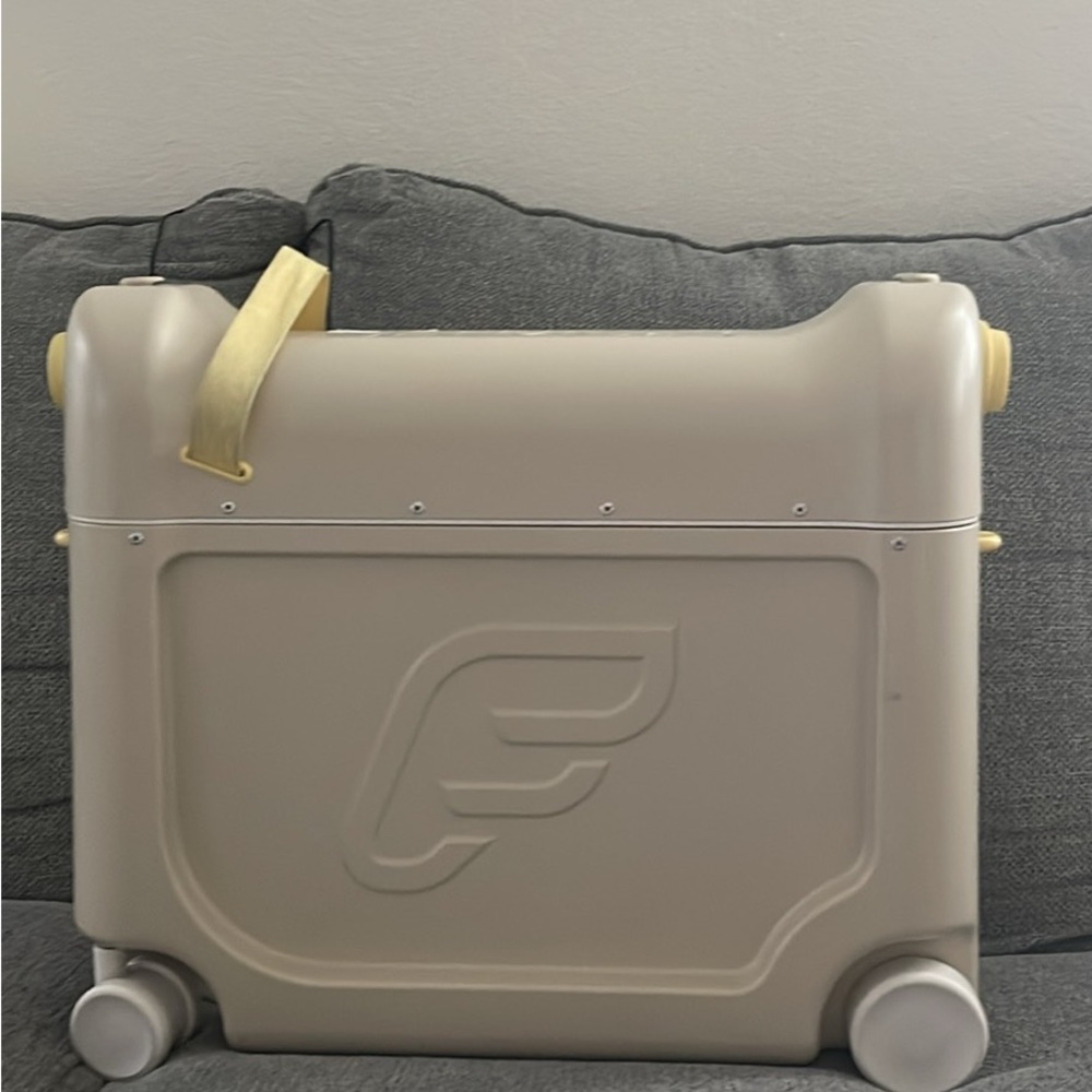 Jet Kids Beige Ride-On Suitcase